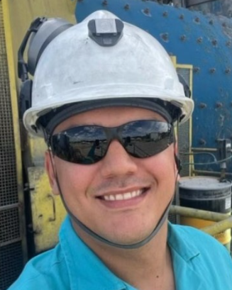 Luiz Henrique Coelho em uma planta de processamento mineral